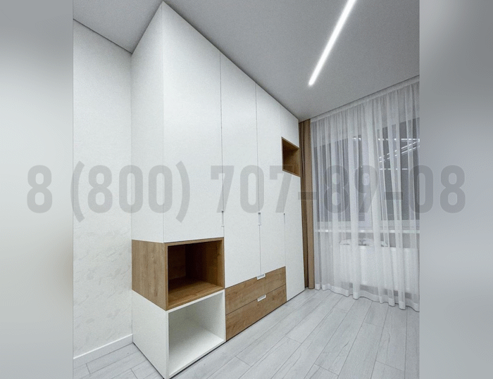 Шкаф до потолка в Рузе